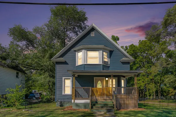 $129,900 | 132 Middle Street, Three Rivers, MI 49093