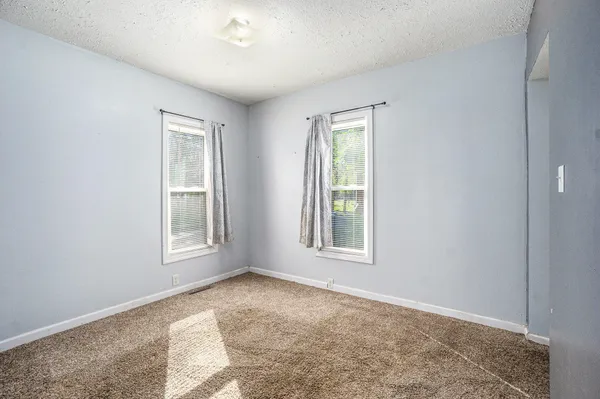 $129,900 | 132 Middle Street, Three Rivers, MI 49093