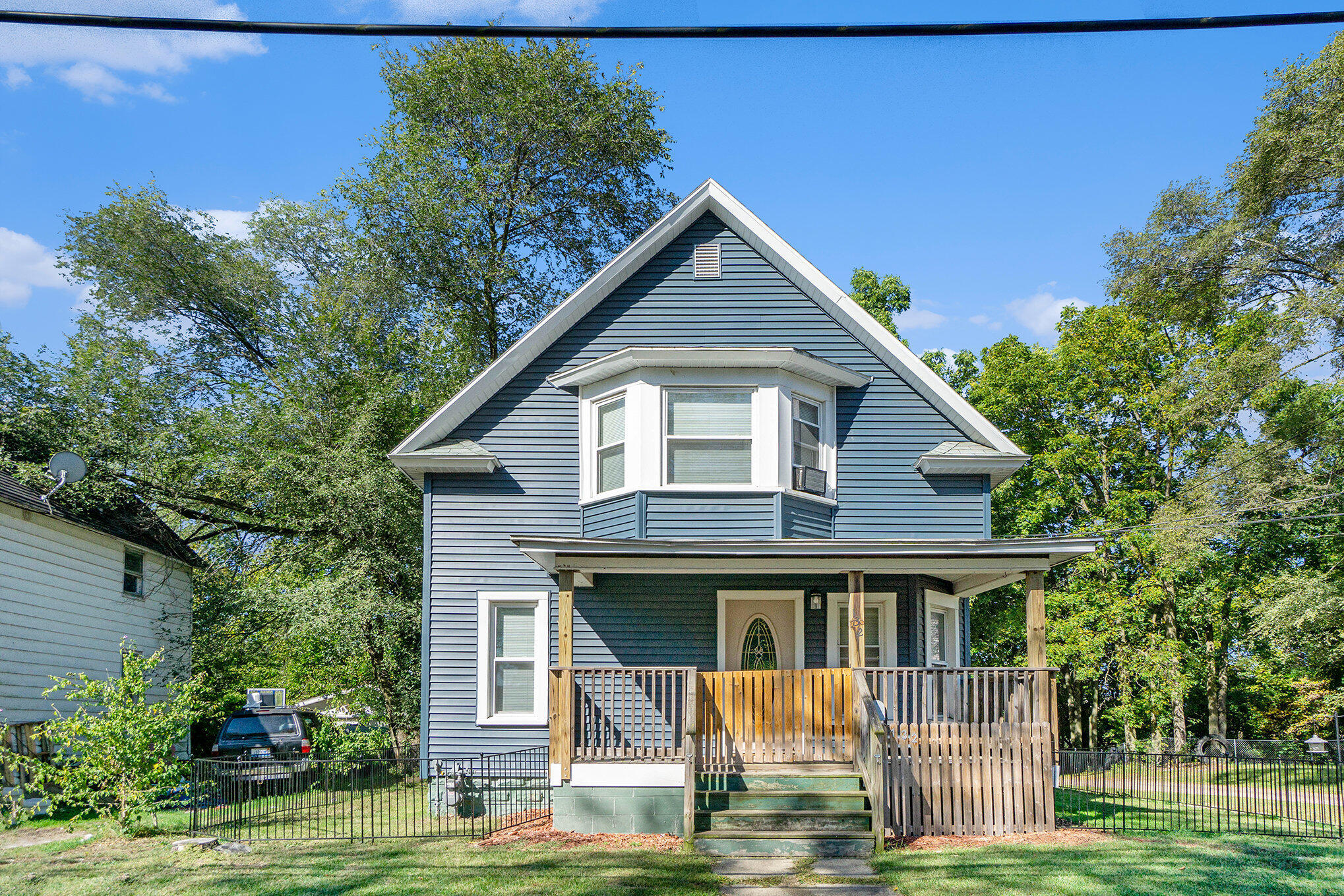 132 Middle Street Three Rivers, MI 49093 - Photo 2 of 17 002_file_693