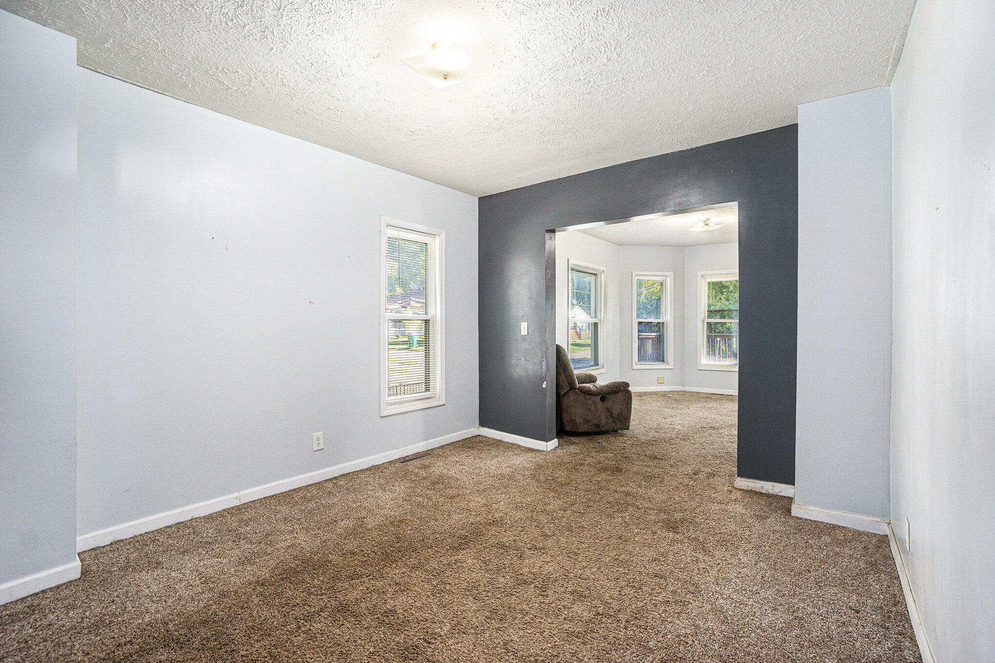 132 Middle Street Three Rivers, MI 49093 - Photo 6 of 17 006_file_10