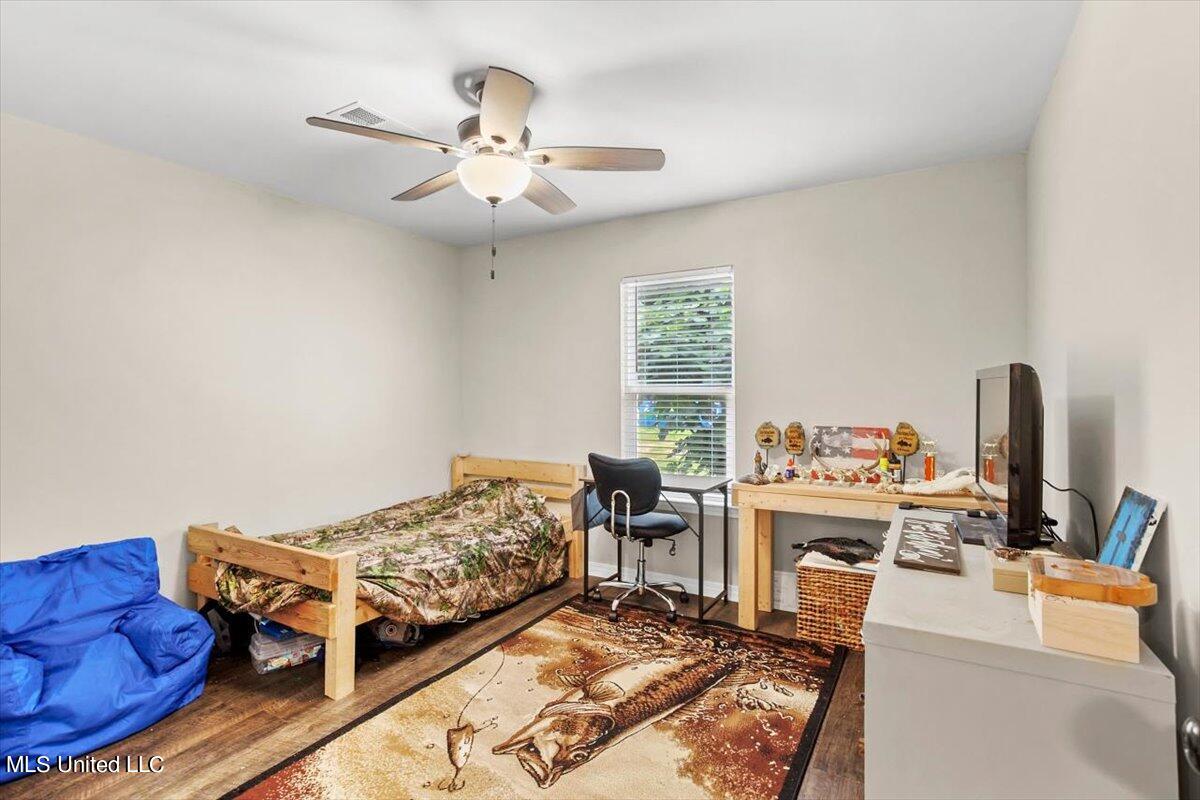 25286 East Dubuisson Road Pass Christian, MS 39571 - Photo 17 of 26 Bedroom 3