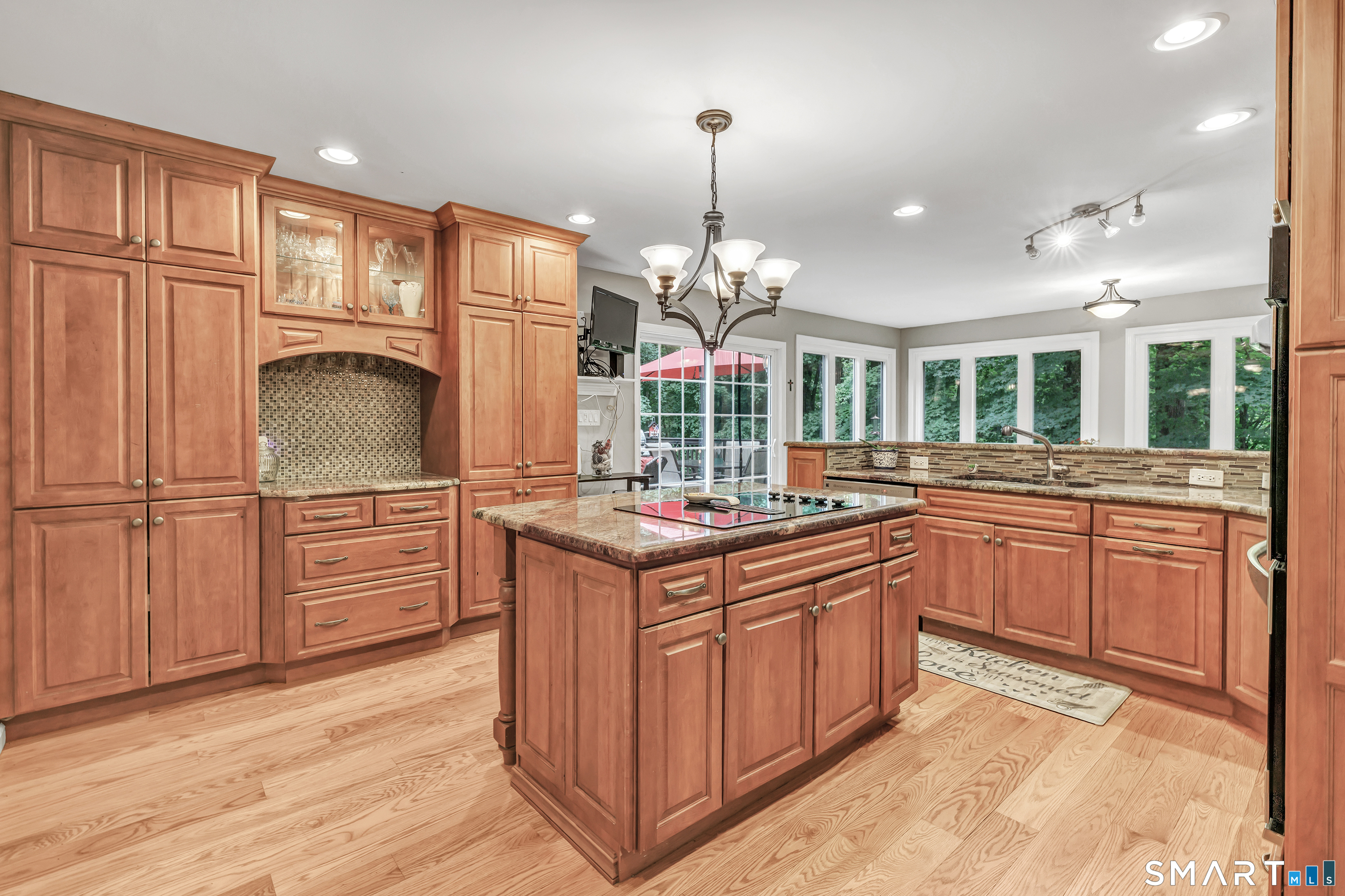 132 Hammertown Road Monroe, CT 06468 - Photo 3 of 40 Gallery Image 3
