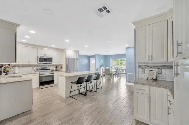 $499,900 | 4002 Briarlake Drive, Valrico, FL 33596