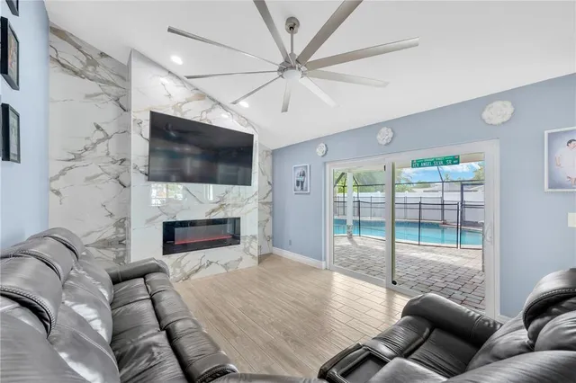 $499,900 | 4002 Briarlake Drive, Valrico, FL 33596