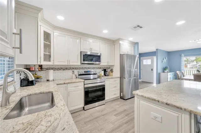 $499,900 | 4002 Briarlake Drive, Valrico, FL 33596