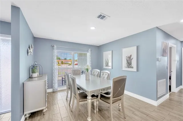 $499,900 | 4002 Briarlake Drive, Valrico, FL 33596