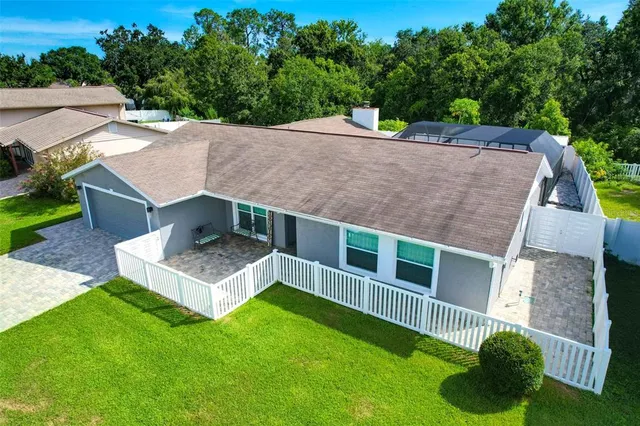 $499,900 | 4002 Briarlake Drive, Valrico, FL 33596