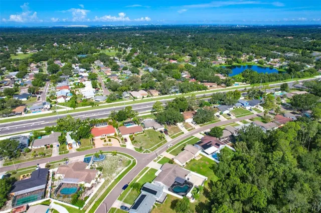 $499,900 | 4002 Briarlake Drive, Valrico, FL 33596