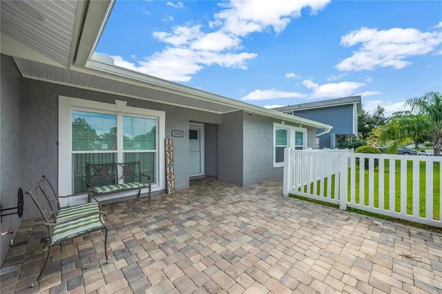 $499,900 | 4002 Briarlake Drive, Valrico, FL 33596