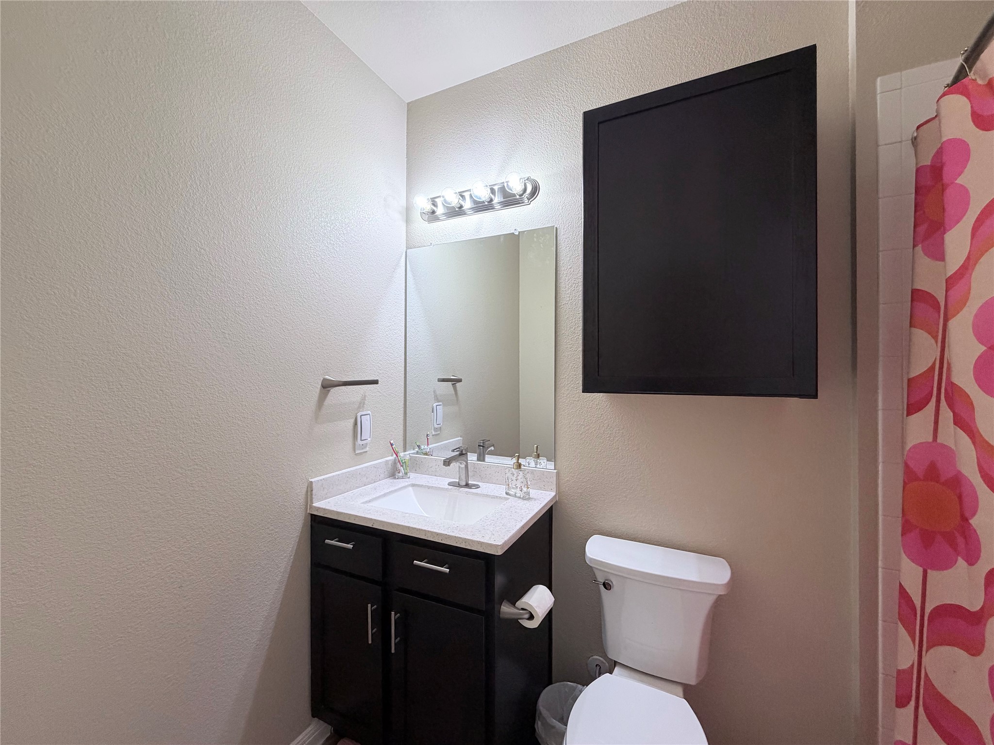 4508 Kind Way, Unit 249 Austin, TX 78725 - Photo 16 of 20 Secondary bathroom offers a bathtub!