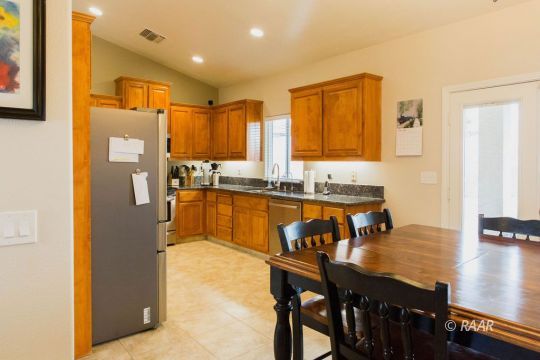 424 Acacia Street Ridgecrest, CA 93555 - Photo 9 of 30