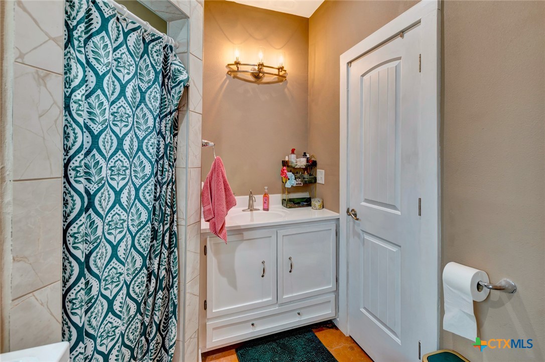 1207 Friar Road Cuero, TX 77954 - Photo 33 of 41 Gallery Image 33