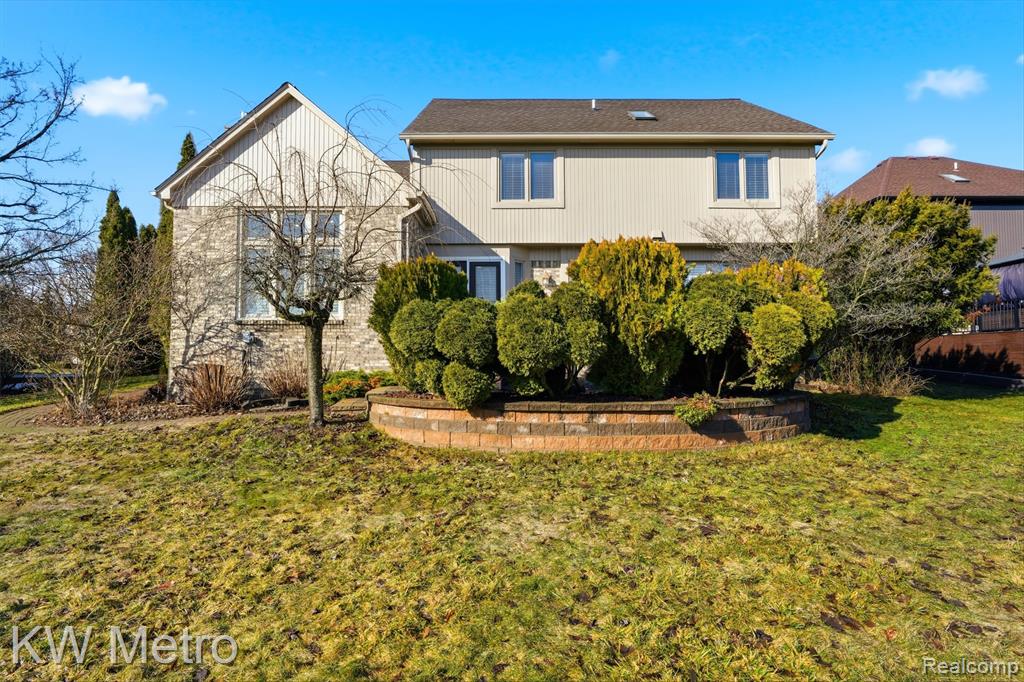 887 Grovecrest Rochester Hills, MI 48307 - Photo 40 of 42
