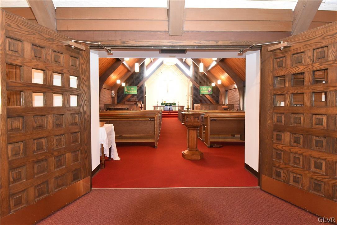 616 4th Bethlehem, PA 18015 - Photo 13 of 50 a room with furniture and a window