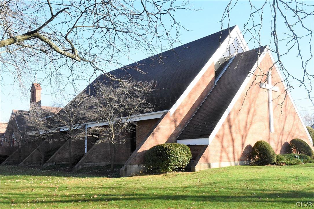 616 4th Bethlehem, PA 18015 - Photo 35 of 50 a view of outdoor space yard and deck
