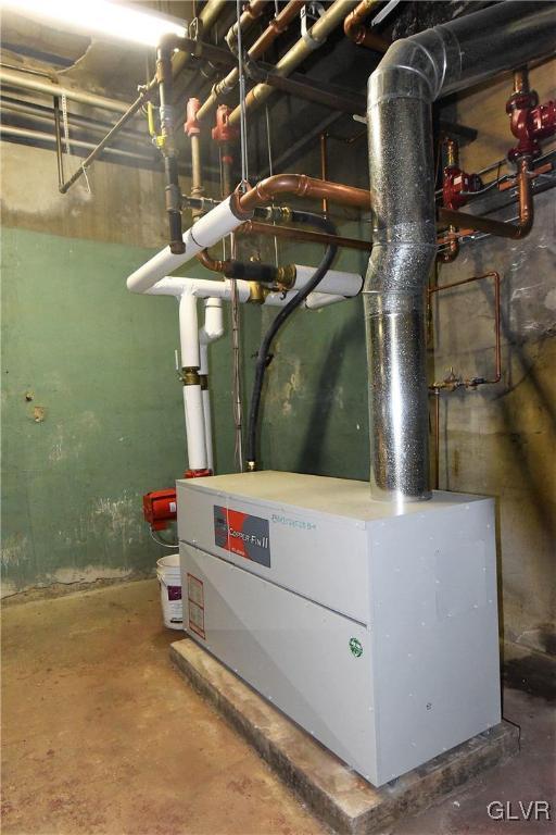 616 4th Bethlehem, PA 18015 - Photo 48 of 50 a utility room with dryer and washer