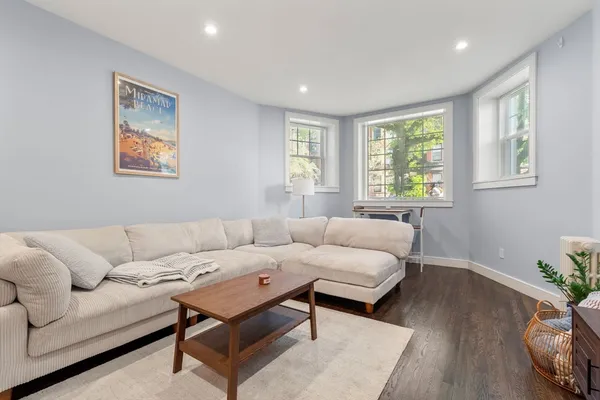 $5,300 | 520 Beacon Street, Unit 1C, Boston, MA 02215