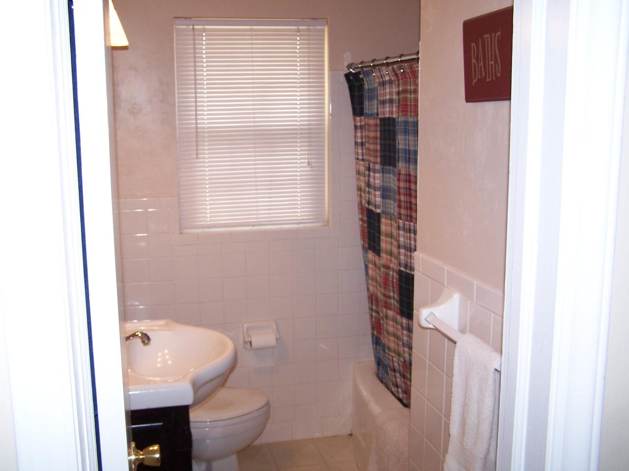7060 Brookview Road Roanoke, VA 24019 - Photo 13 of 16 bath