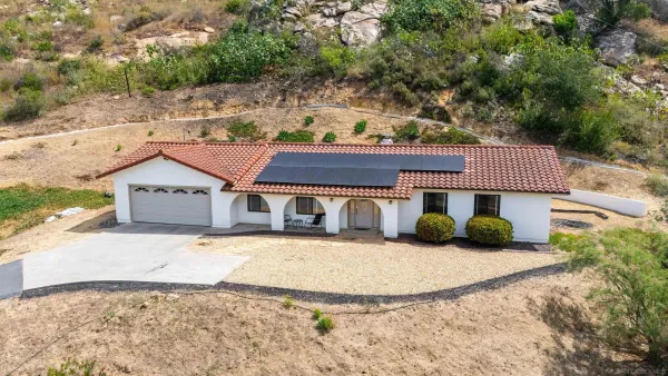 $824,500 | 32721 Mountain View Road, Bonsall, CA 92003