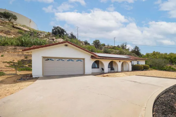 $814,850 | 32721 Mountain View Road, Bonsall, CA 92003