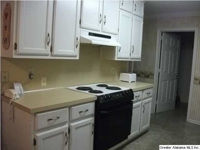 313 39th Avenue Northeast Birmingham, AL 35215 - Photo 3 of 23