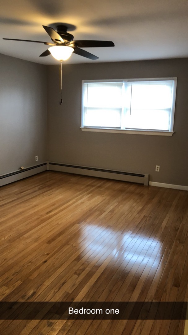 1940 Jericho Road Aurora, IL 60506 - Photo 15 of 29 a view of an empty room