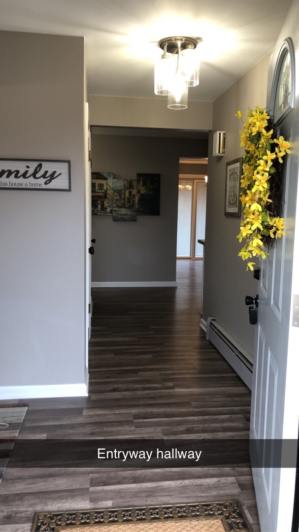 1940 Jericho Road Aurora, IL 60506 - Photo 4 of 29