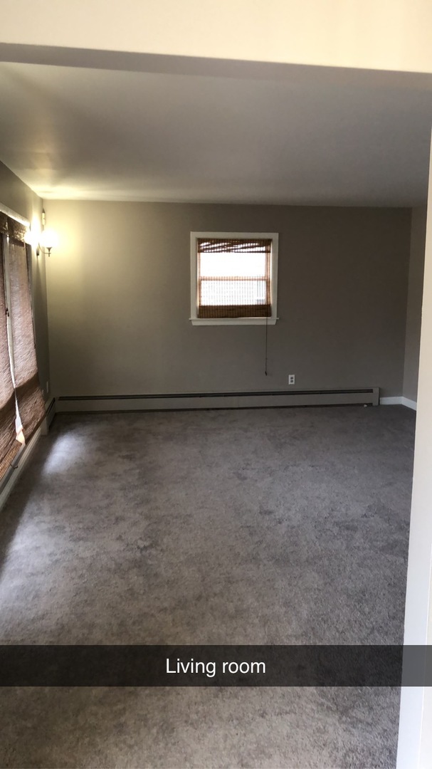1940 Jericho Road Aurora, IL 60506 - Photo 6 of 29 a view of an empty room