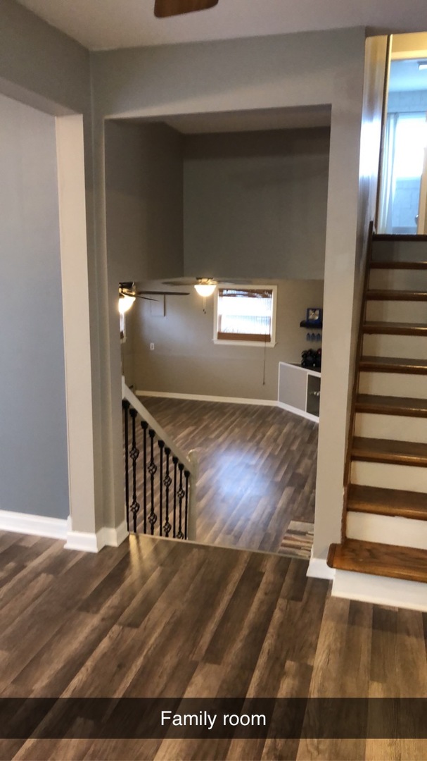 1940 Jericho Road Aurora, IL 60506 - Photo 10 of 29 a view of entryway