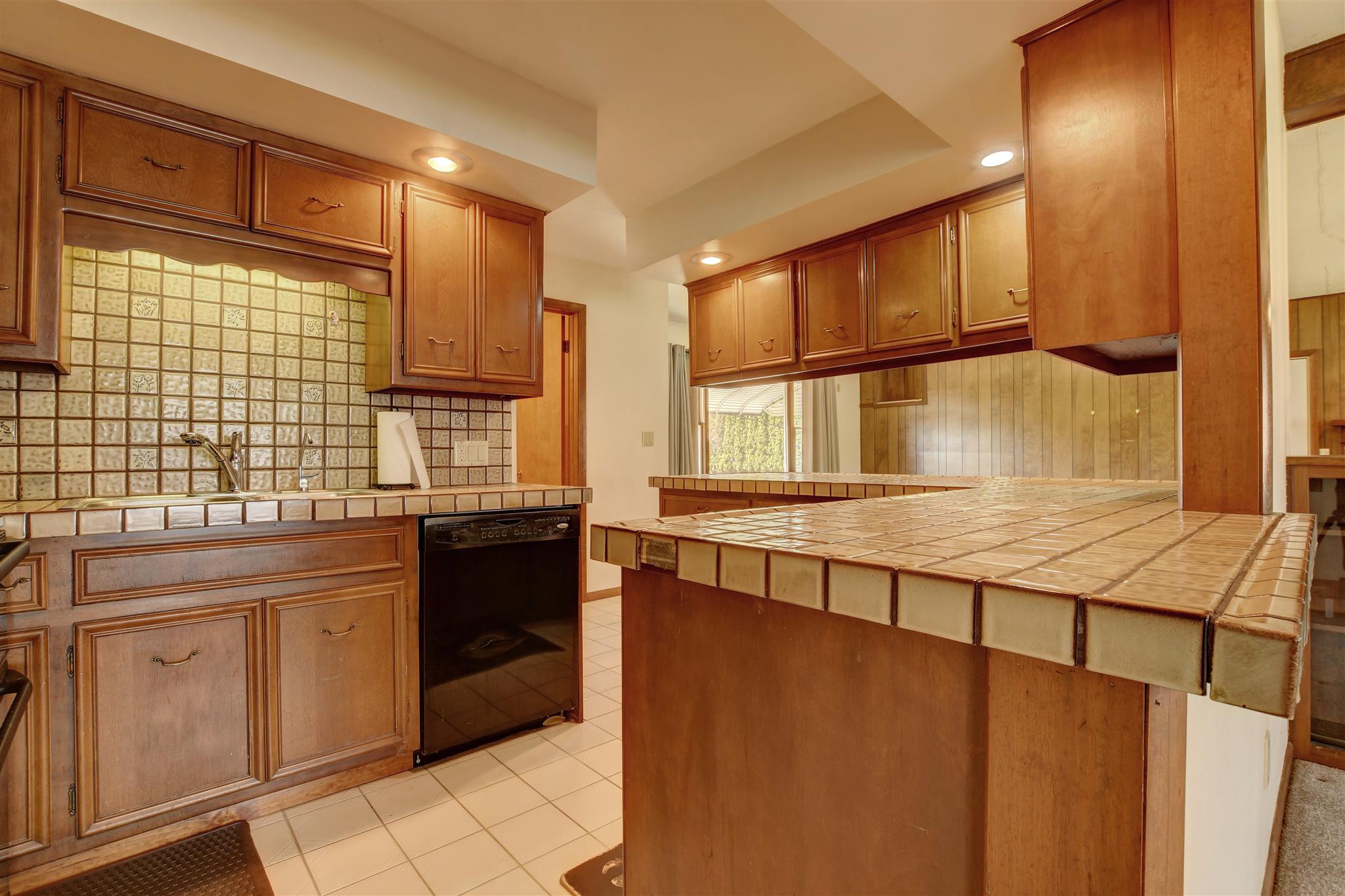 1206 Lima Road Kendallville, IN 46755 - Photo 11 of 32
