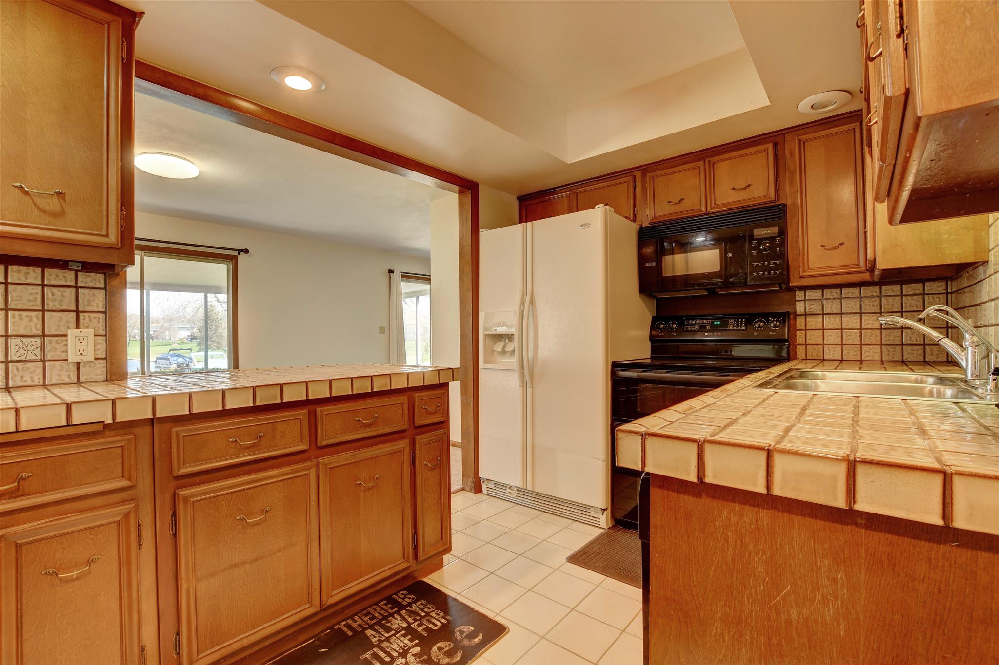 1206 Lima Road Kendallville, IN 46755 - Photo 12 of 32