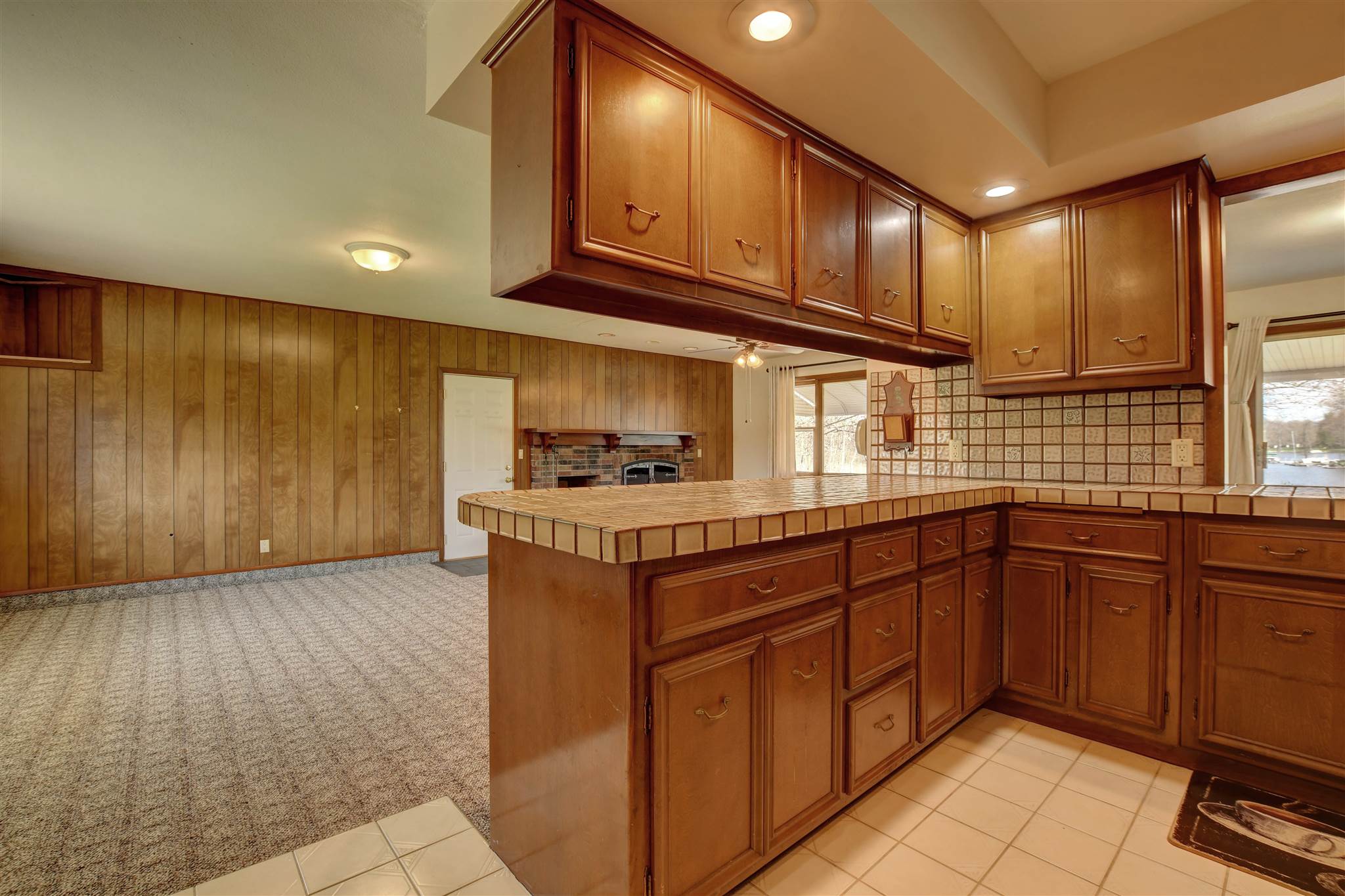 1206 Lima Road Kendallville, IN 46755 - Photo 5 of 32