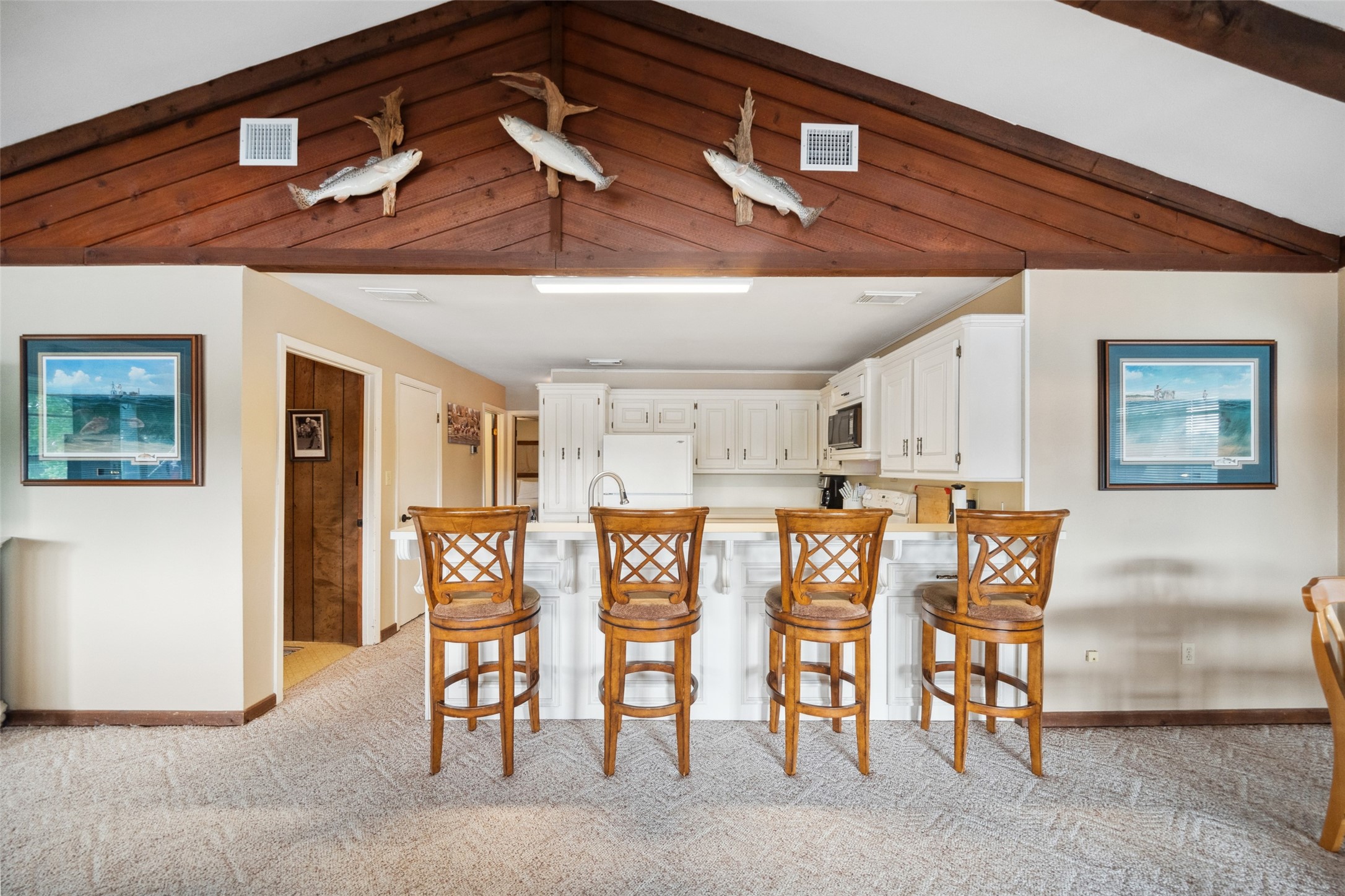 215 Selkirk Road Bay City, TX 77414 - Photo 10 of 36 a view of a chairs and table in a room