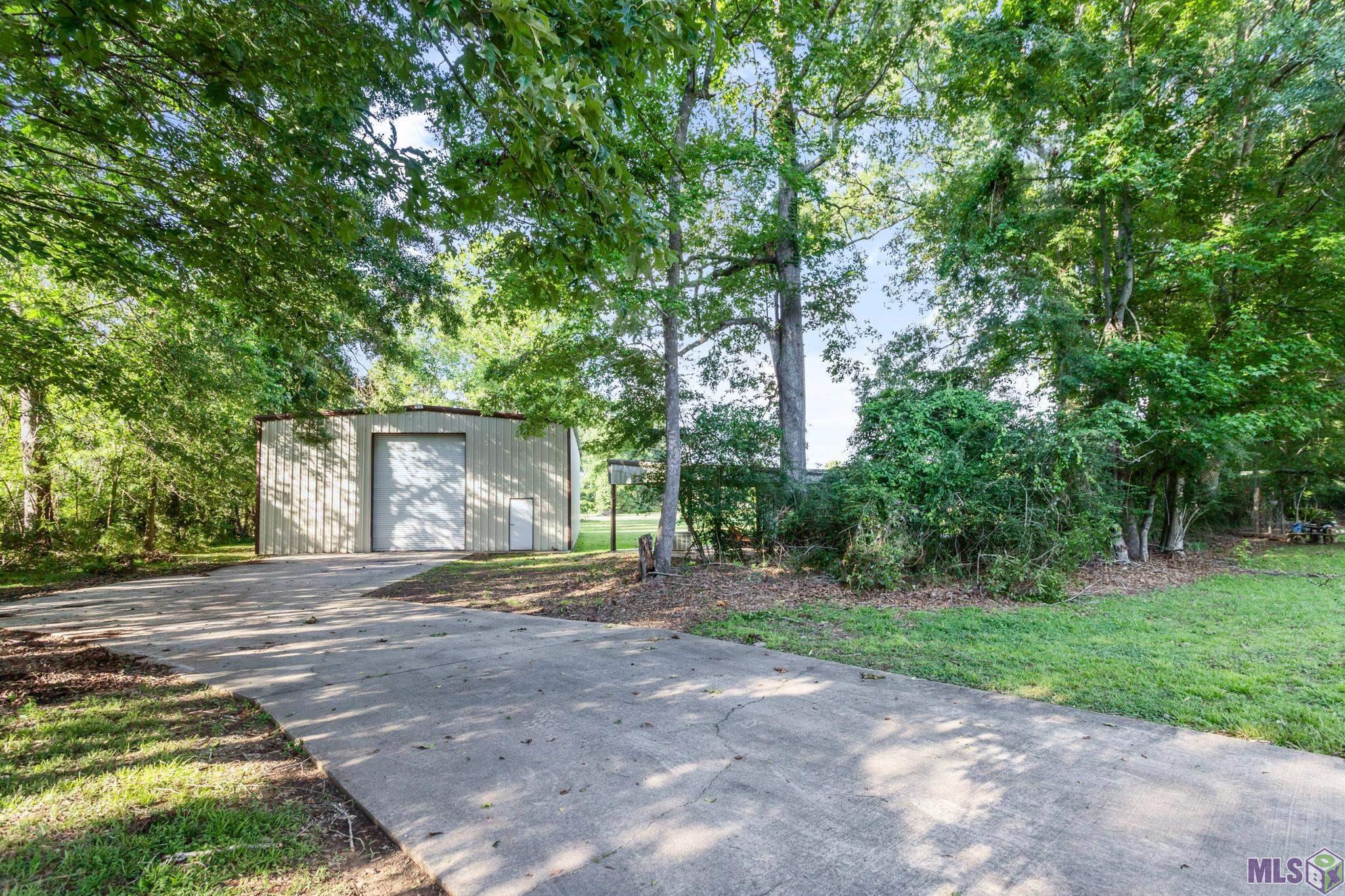 25533 Bickham Road Jackson, LA 70748 - Photo 18 of 21 Rear driveway by shop