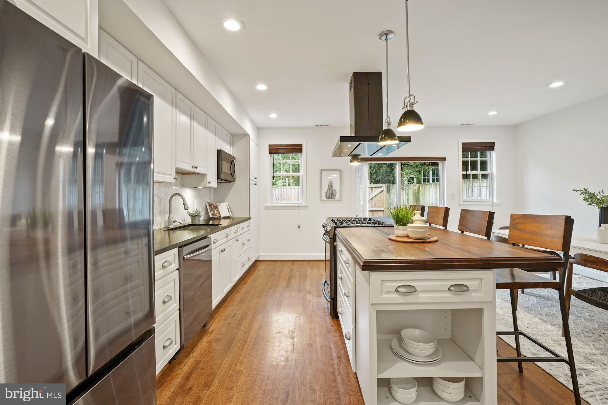 1218 Half Street Southwest Washington, DC 20024 - Photo 8 of 32