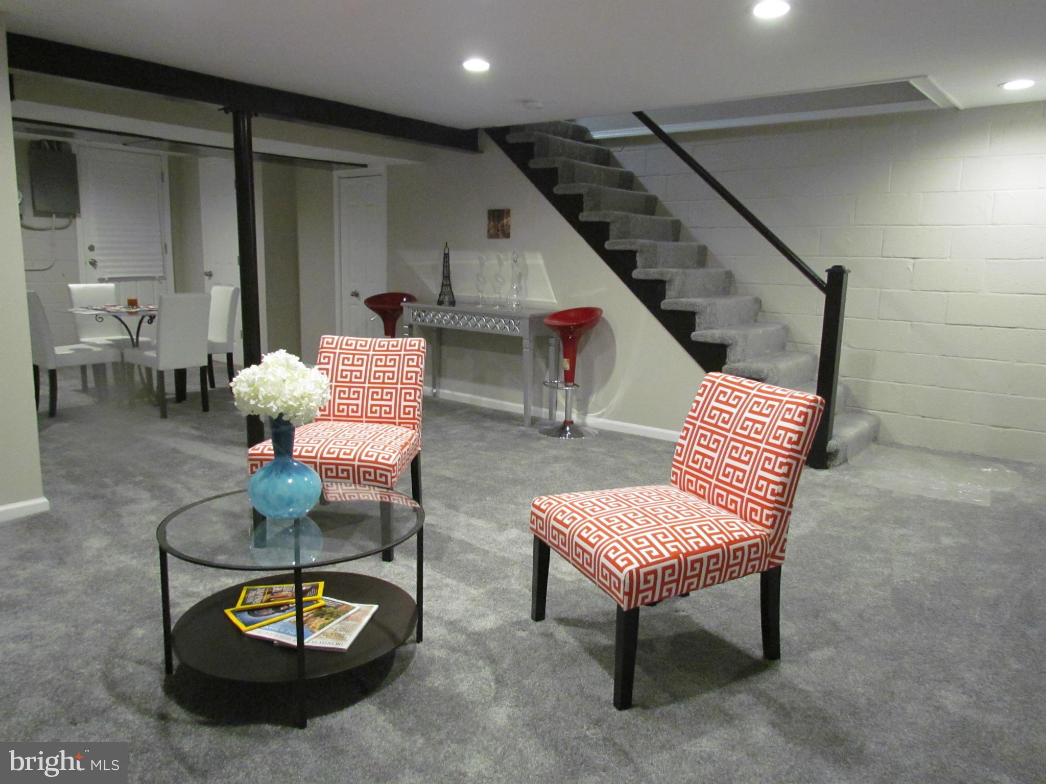 1634 Ingram Road Baltimore, MD 21239 - Photo 18 of 21 a living room with furniture