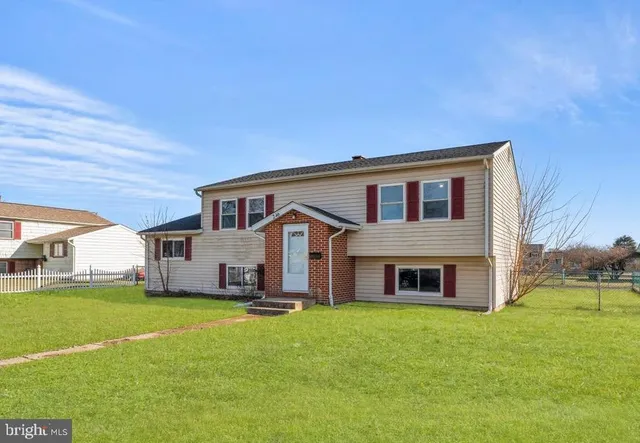 $374,900 | 246 Colgate Avenue, Pemberton, NJ 08068