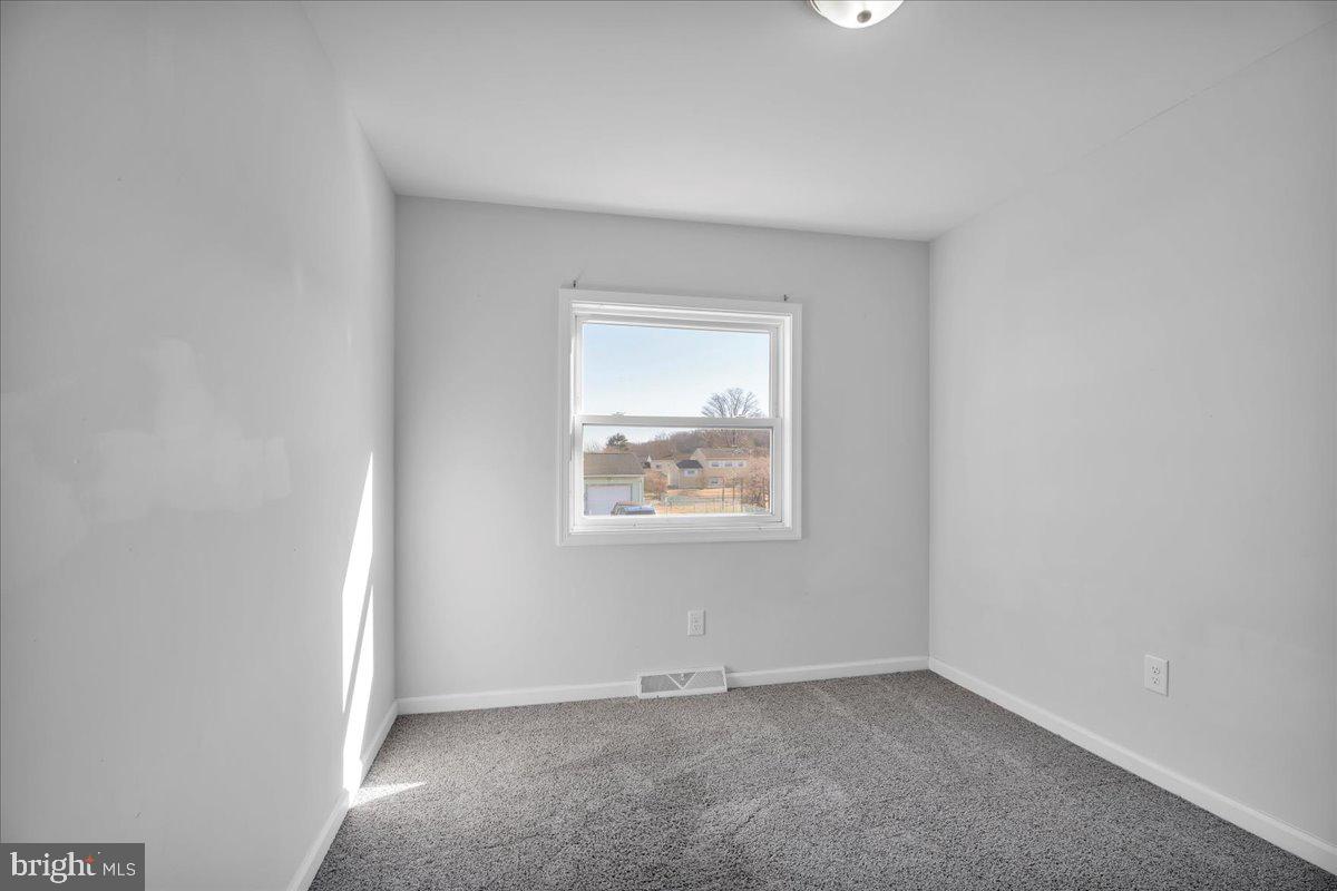 246 Colgate Avenue Pemberton, NJ 08068 - Photo 16 of 30 Bedroom 2 upstairs