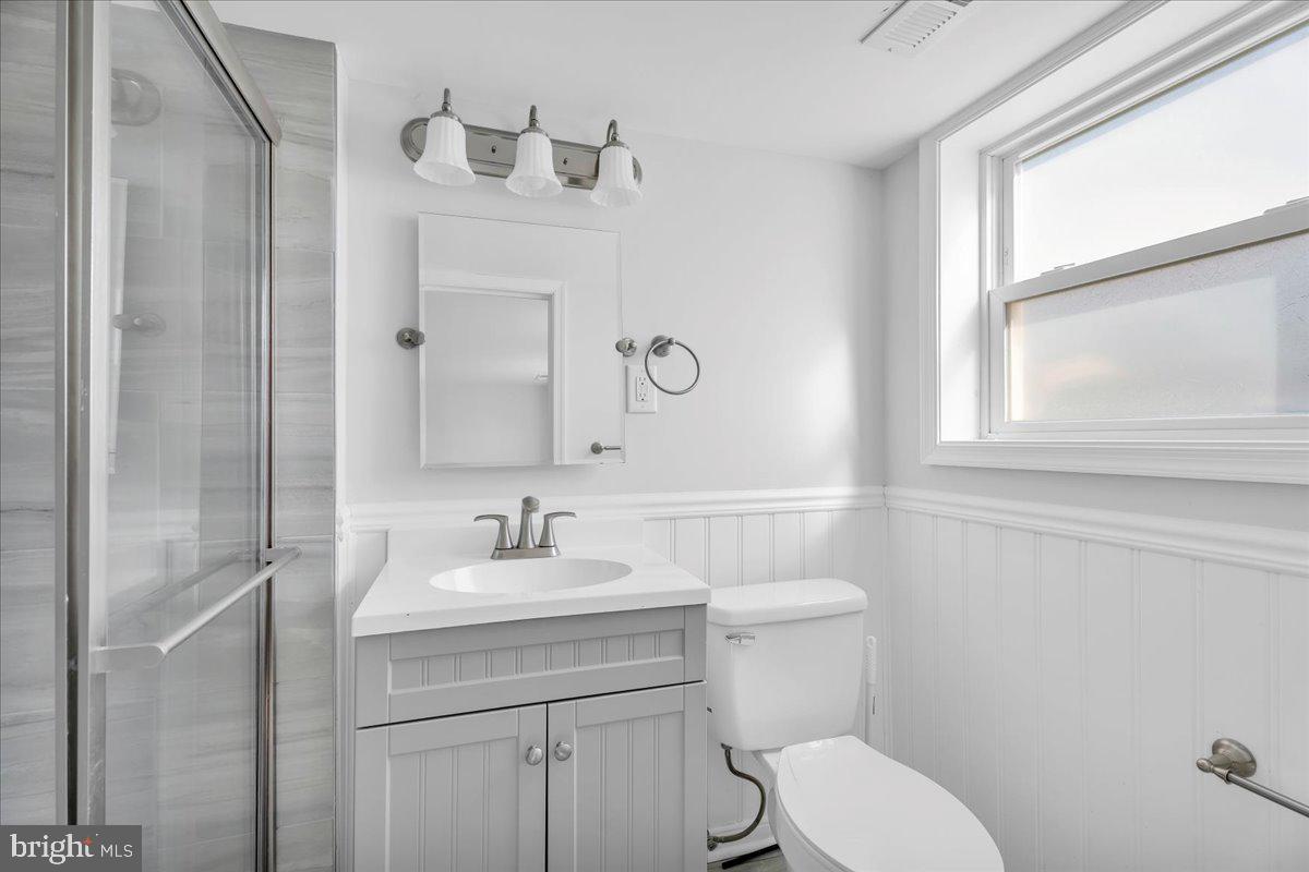 246 Colgate Avenue Pemberton, NJ 08068 - Photo 21 of 30 Primary Bathroom