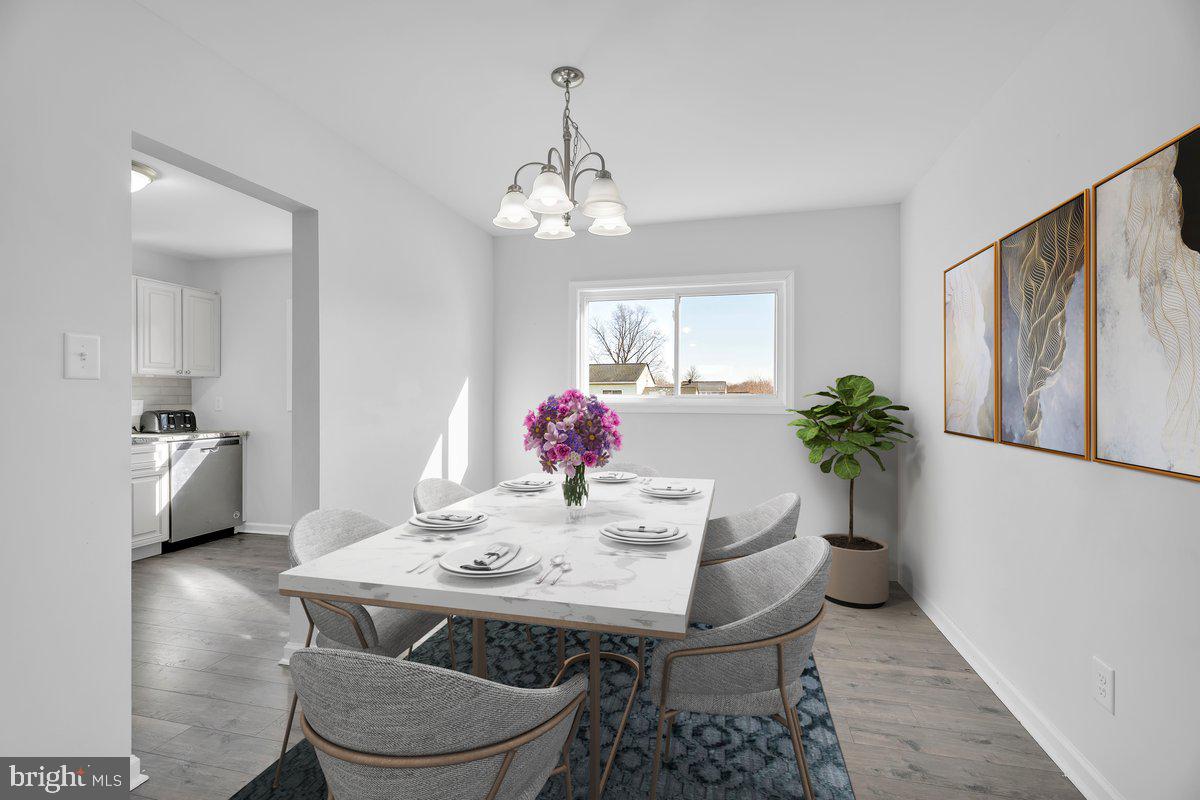 246 Colgate Avenue Pemberton, NJ 08068 - Photo 9 of 30 Dining Room - Virtually Staged