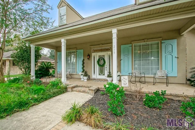 $600,000 | 215 Wylie Drive, Baton Rouge, LA 70808