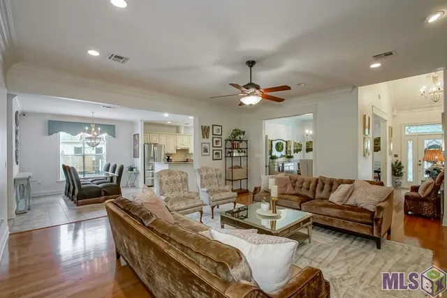 $600,000 | 215 Wylie Drive, Baton Rouge, LA 70808