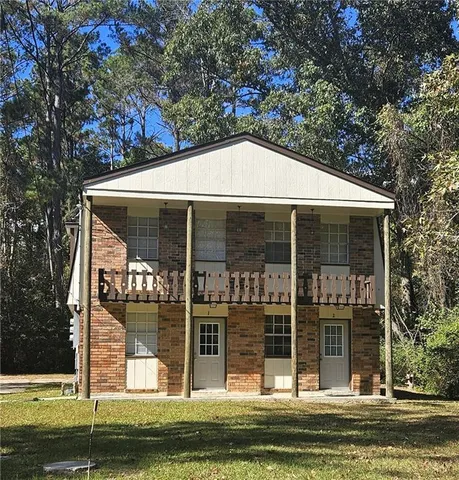 $1,400 | 20121 Helenbirg Road, Unit 1, Covington, LA 70433