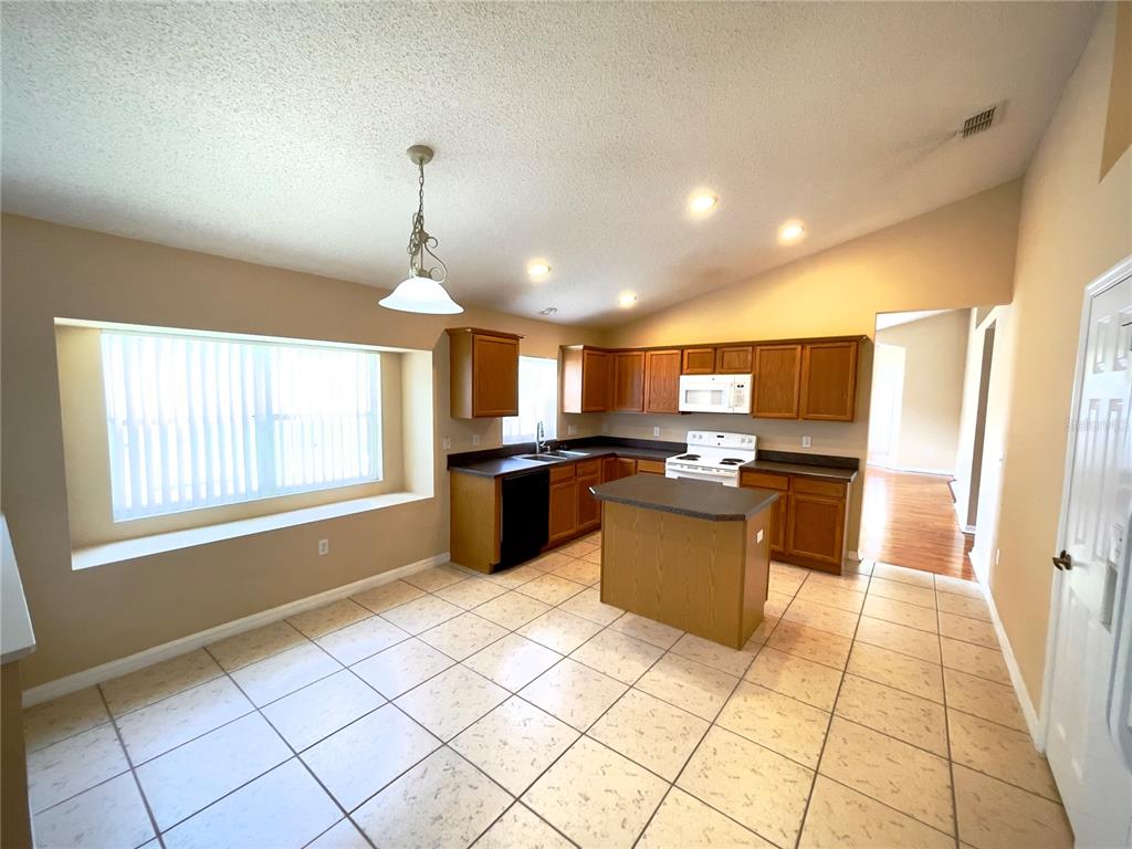 834 Seneca Meadows Road Winter Springs, FL 32708 - Photo 8 of 25 Gallery Image 8