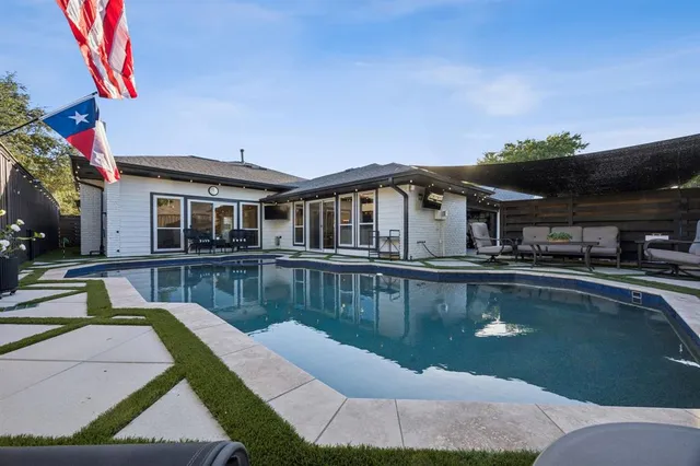 $757,500 | 6023 Black Berry Lane, Dallas, TX 75248