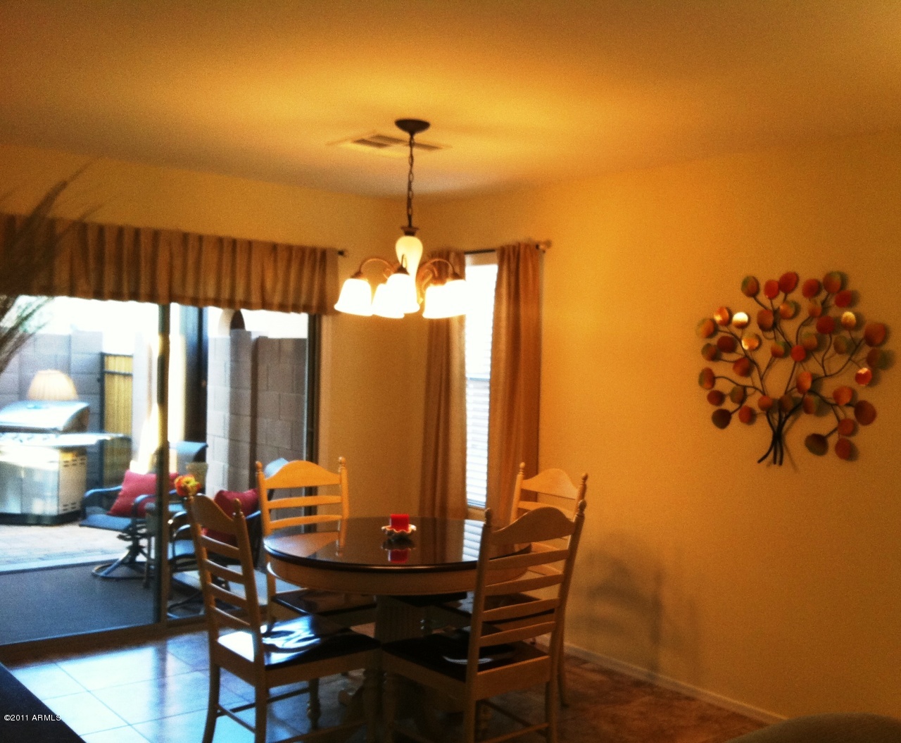 3546 East Milky Way Gilbert, AZ 85295 - Photo 6 of 14 Breakfast Area
