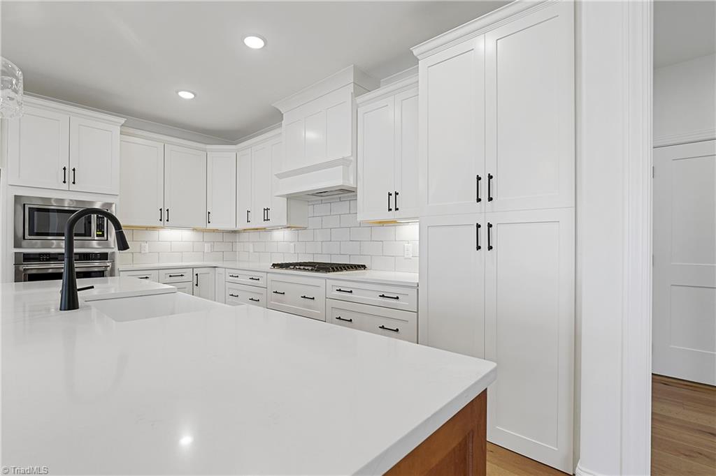 8520 Parkchester Place Oak Ridge, NC 27310 - Photo 14 of 50