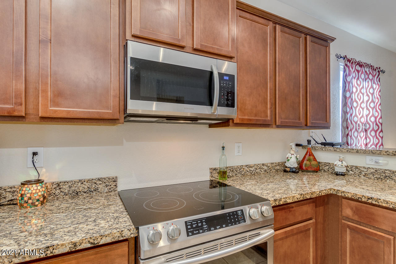 18530 North Lariat Road Maricopa, AZ 85138 - Photo 10 of 33 11-Lariat_