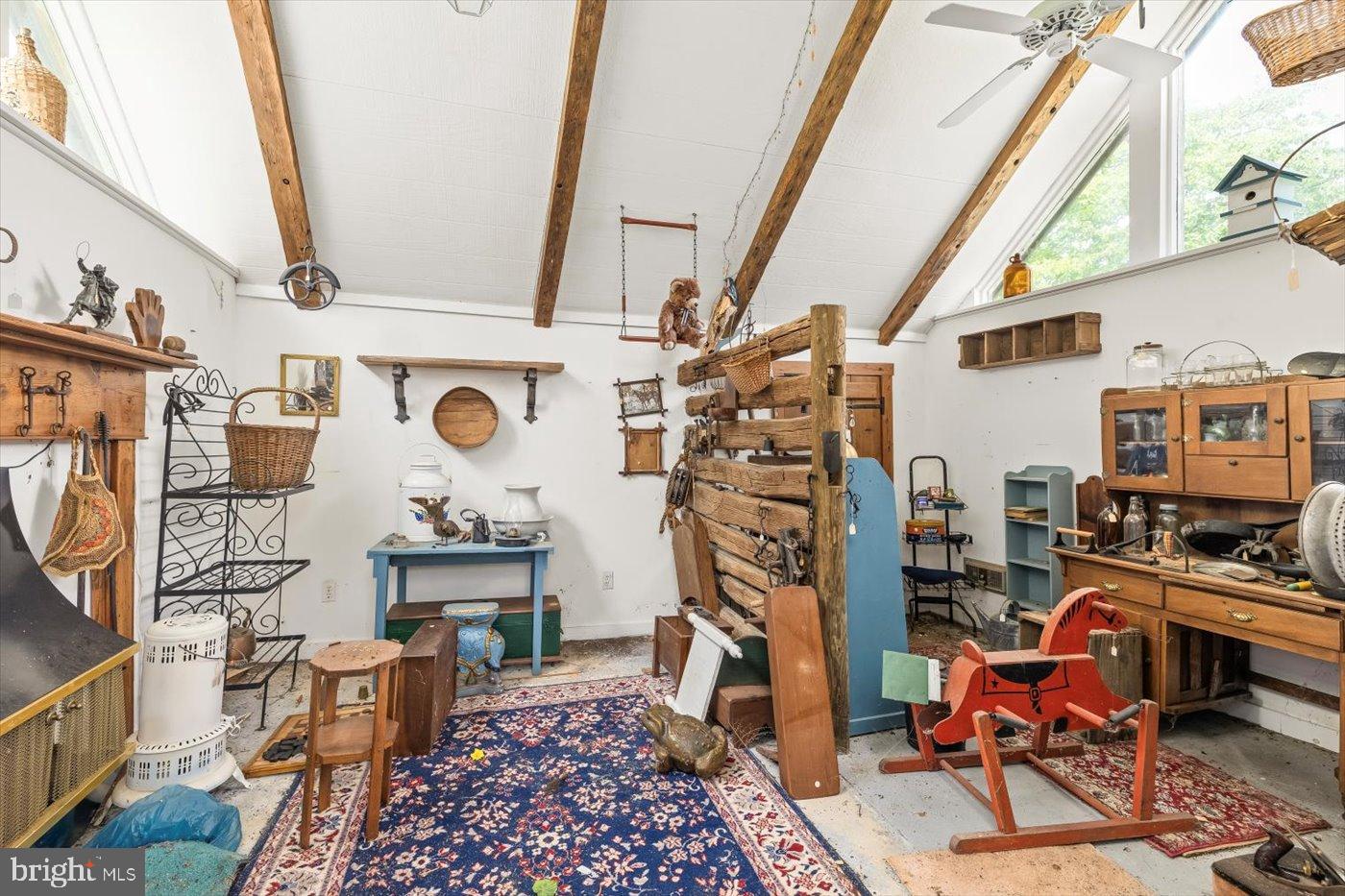 274 Aaron Mountain Road Castleton, VA 22716 - Photo 36 of 76 Studio space!