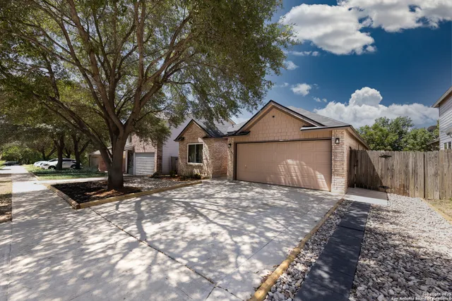 $299,999 | 15522 Flowing Spring, San Antonio, TX 78247